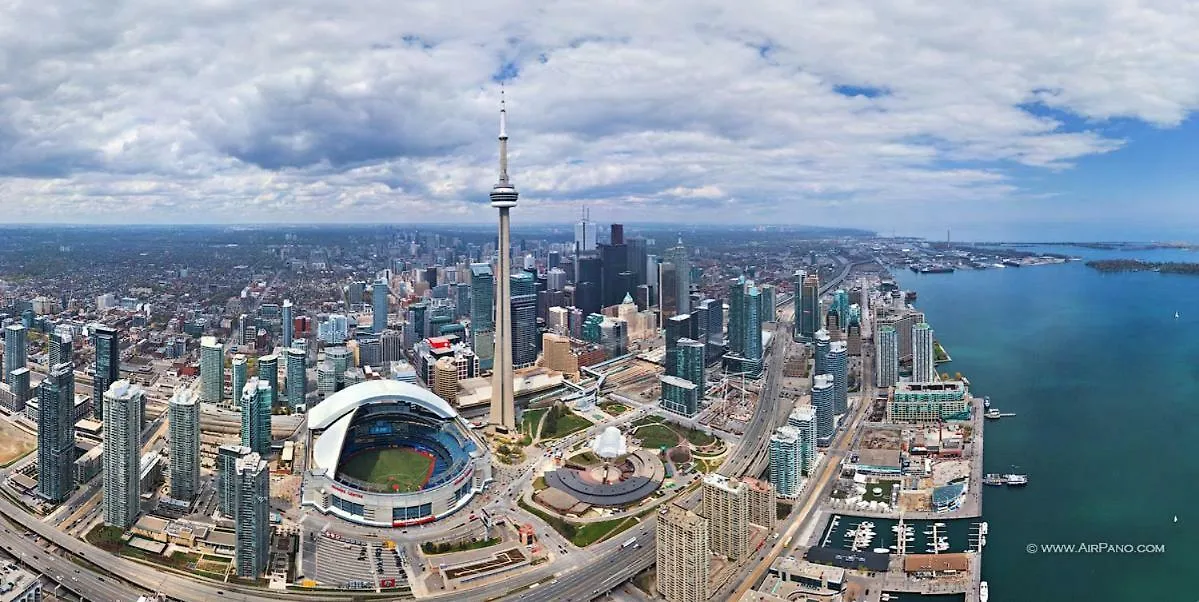 Downtown Toronto Oasis Apartment